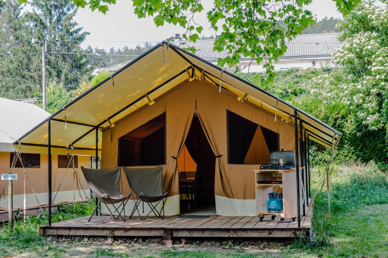 Camping Onlycamp Des Halles Decize Eksteriør billede
