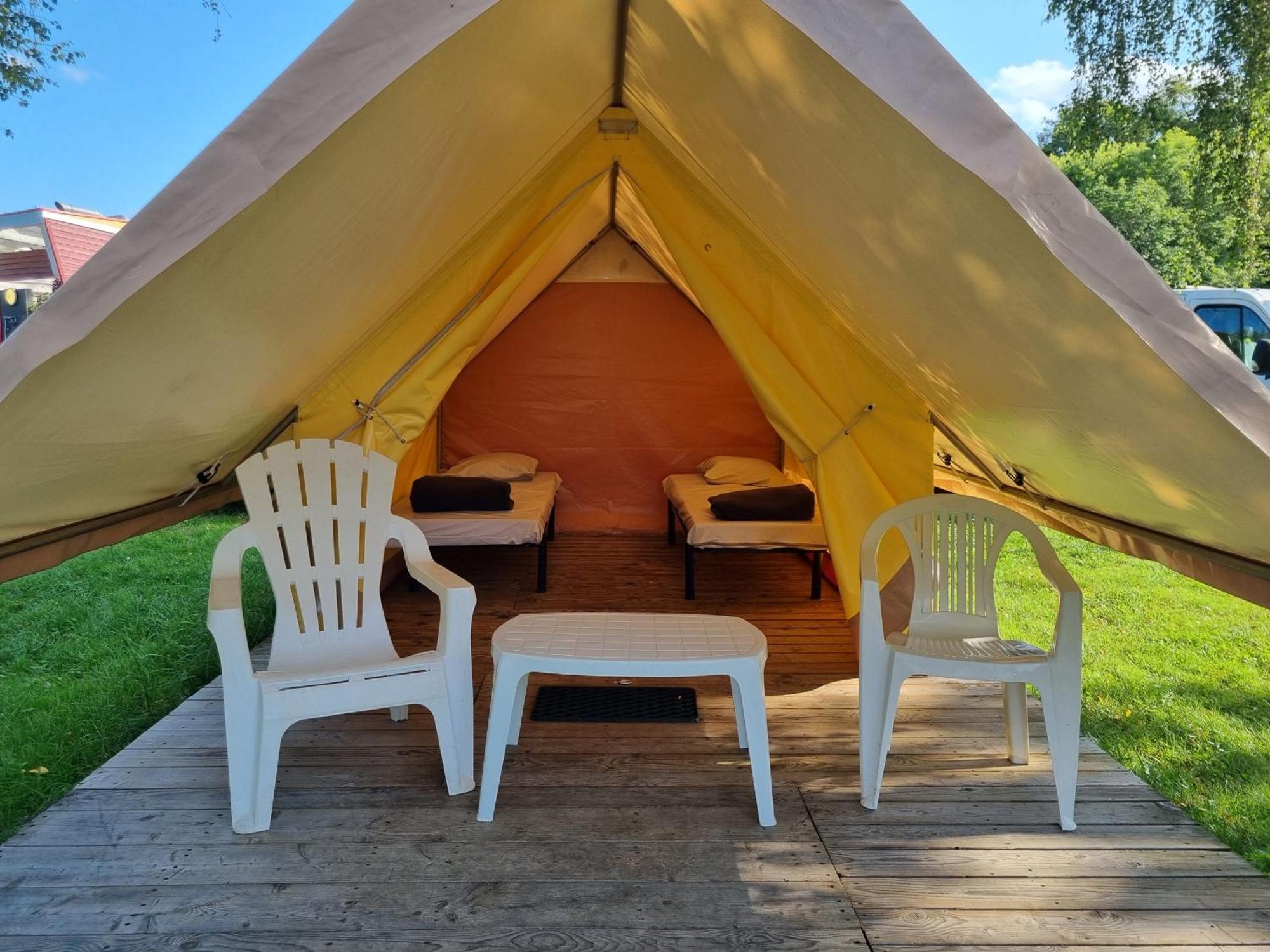Camping Onlycamp Des Halles Decize Eksteriør billede